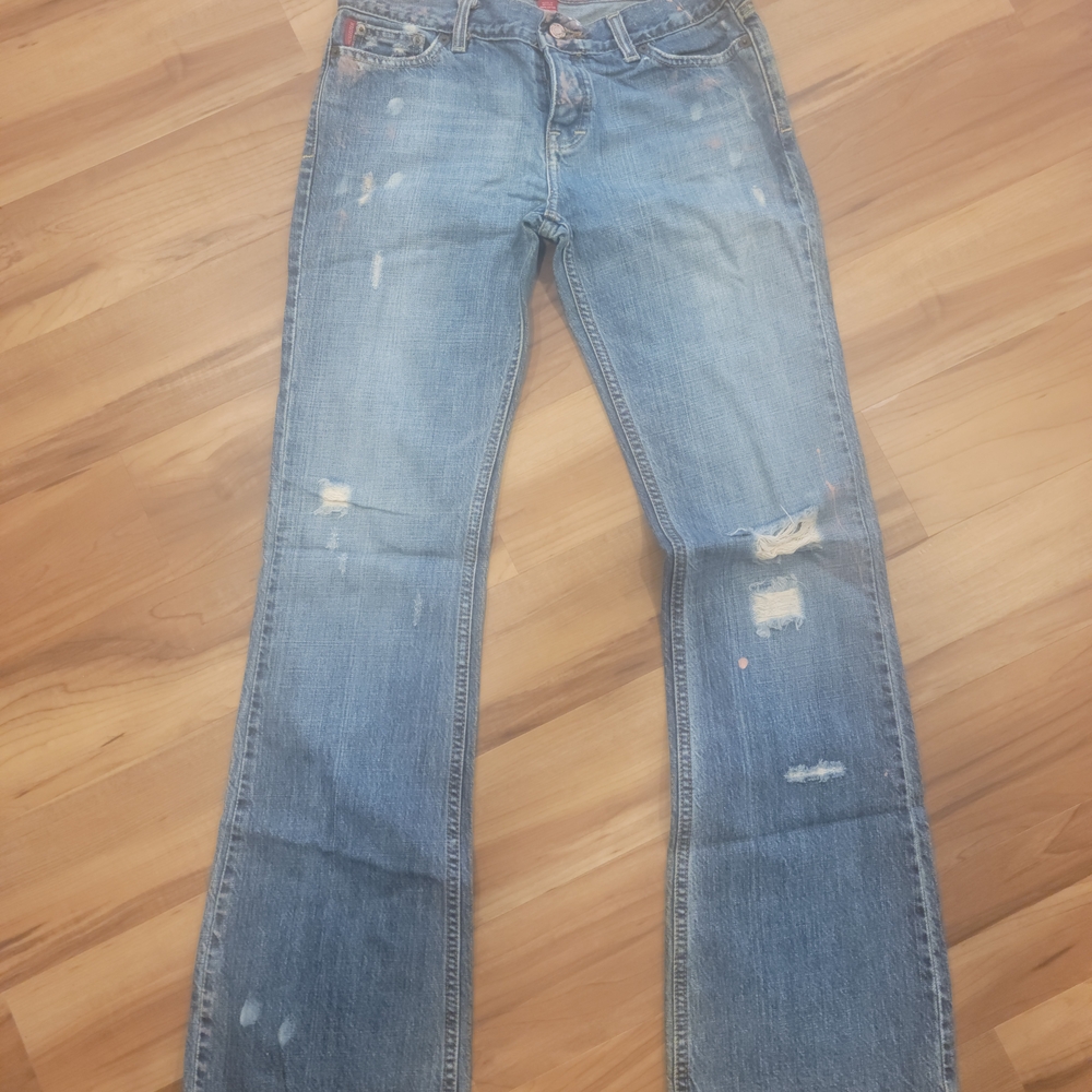 Women's Distressed Blue Jeans